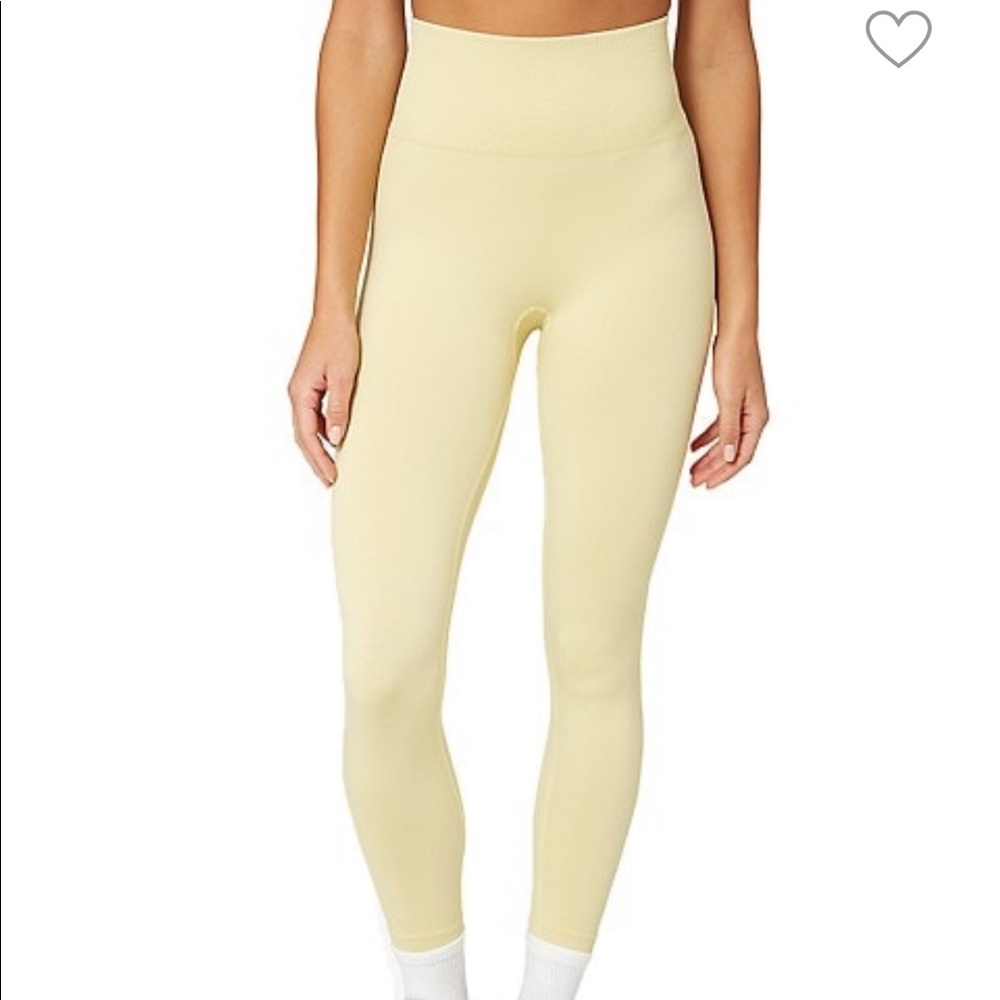 WeWoreWhat Seamless leggings in Hay